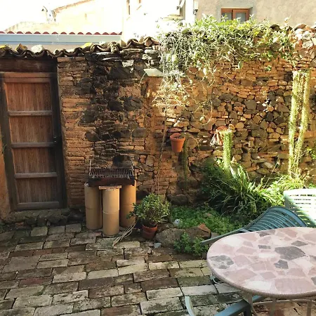 Cal Joanet, Acollidora Caseta A Gratallops