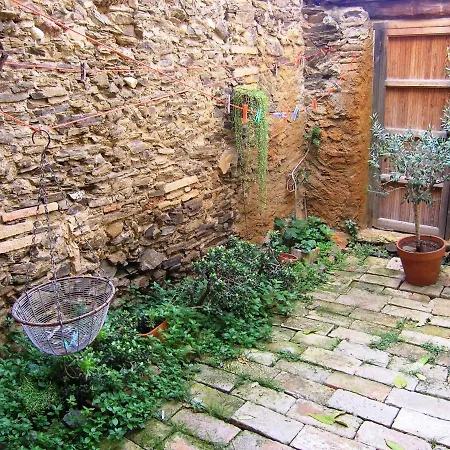 Cal Joanet, Acollidora Caseta A *