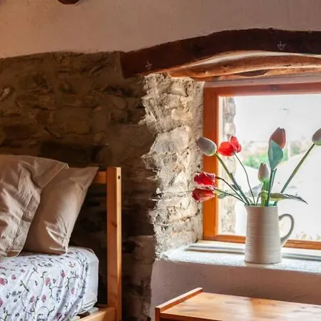 Cal Joanet, Acollidora Caseta A * Gratallops